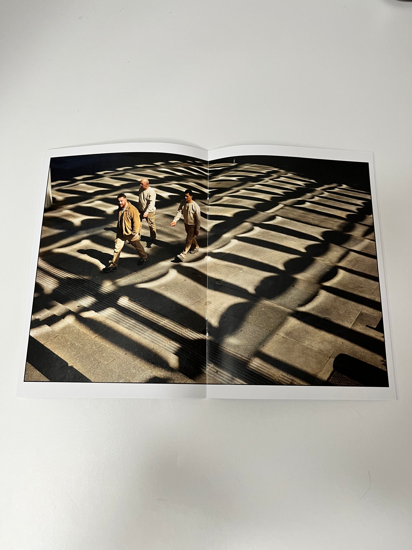 NOSOTROS — Fanzine de fotografía de calle